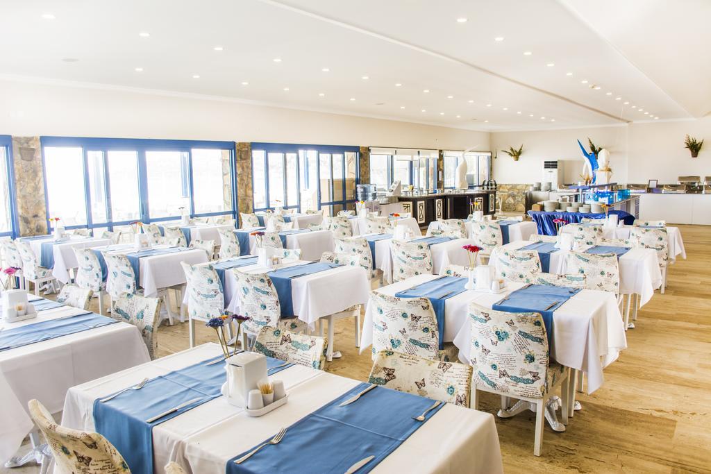 Club Blue White All Inclusive Тургутрейс Екстериор снимка